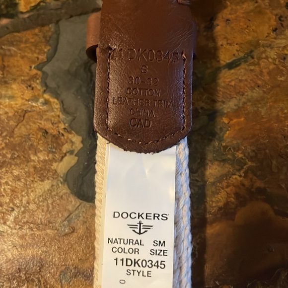 Dockers belt *nwt* - Picture 4 of 4